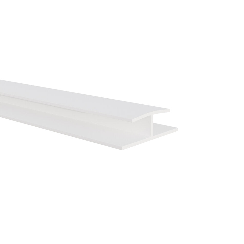 Wit kunststof H-profiel voor kunststof boeidelen, geschikt voor een strakke en naadloze verbinding van boeiplaten.